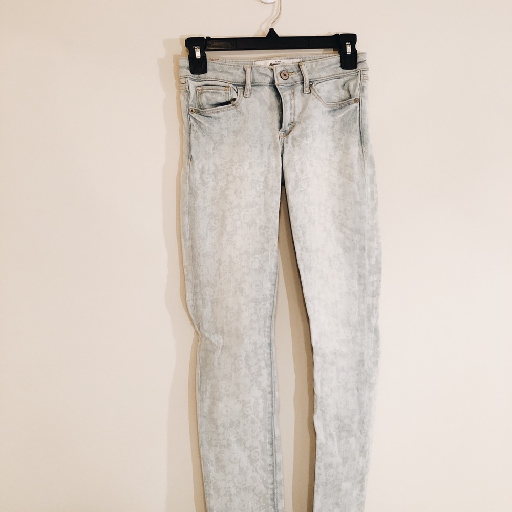 Abercrombie jeans(look in description for a deal)